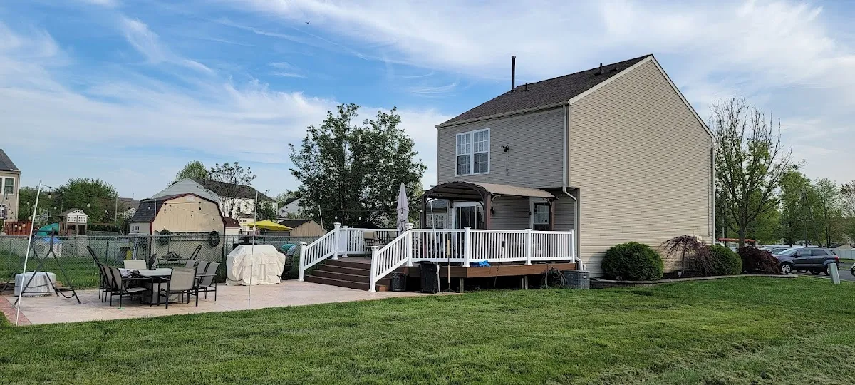 Narine Wetzel Licensed Realtor photo 2