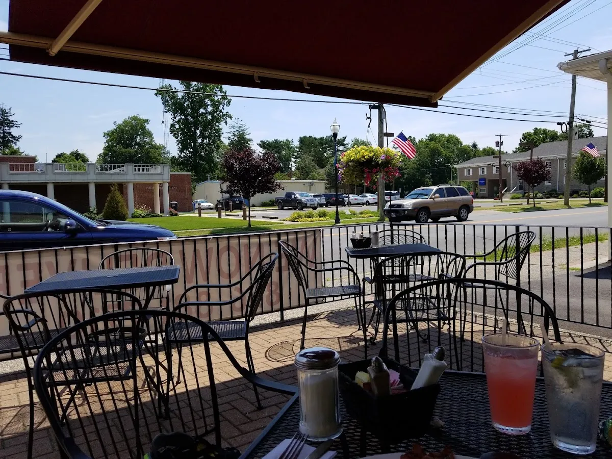 Neri’s Cafe And Mexican Grill