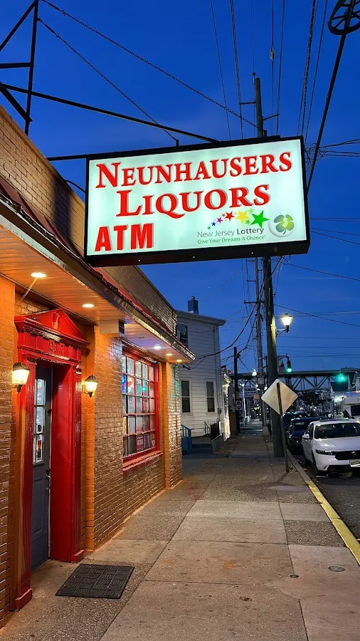 Neunheuser's discount Liquor photo 2