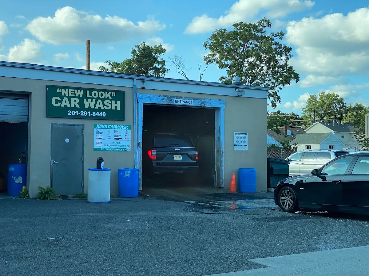 New Look Hand Carwash photo 4