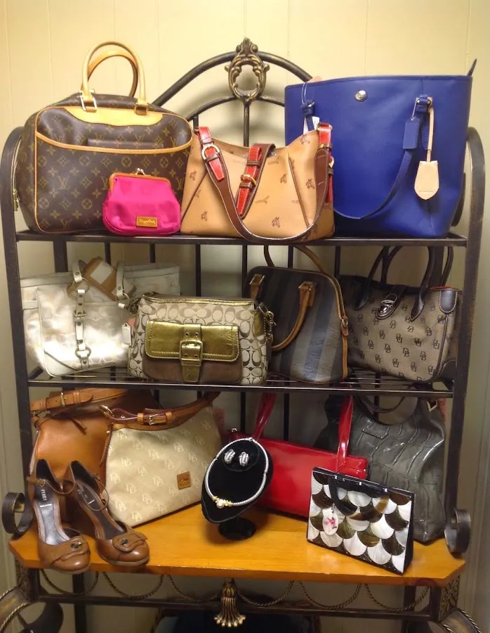 Nifty Thrifties photo 2