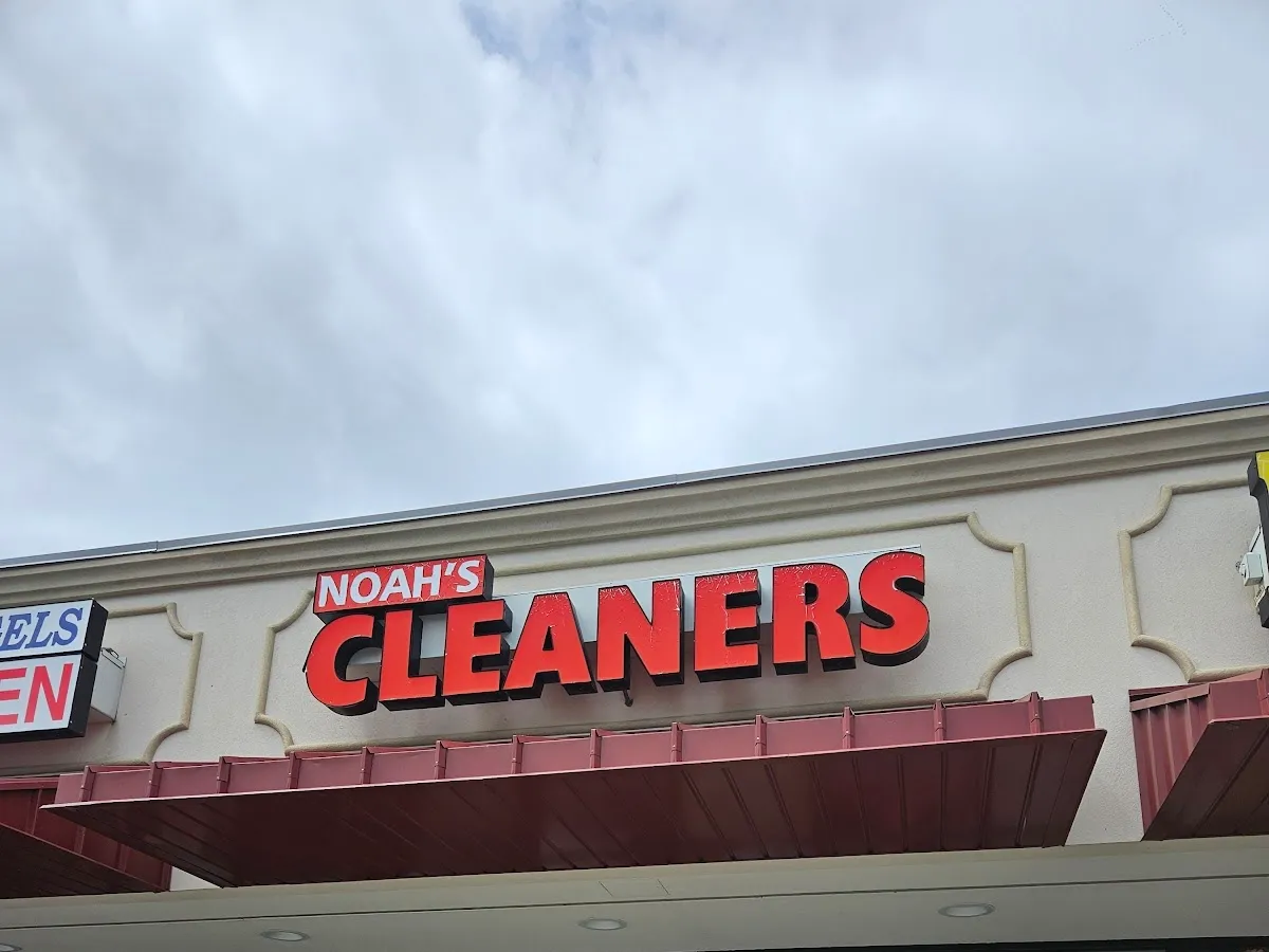 Noah's Dry Cleaners