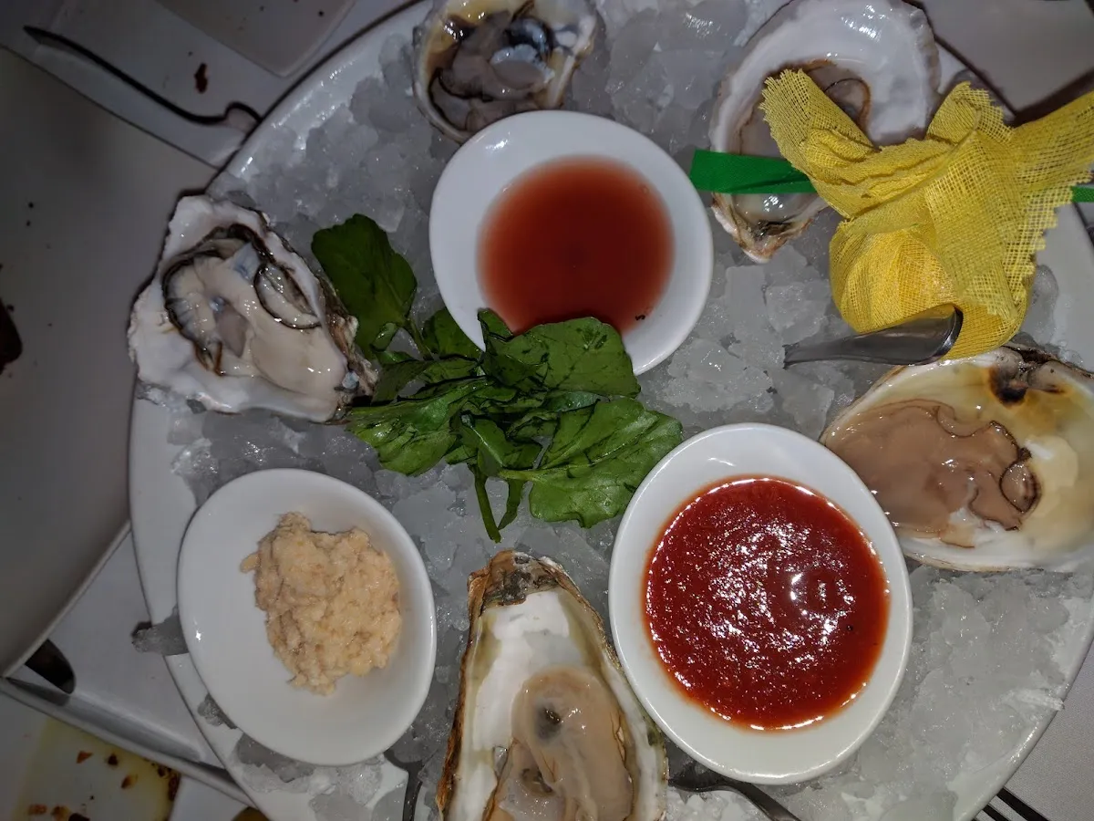Oceanos Oyster Bar & Sea Grill photo 4