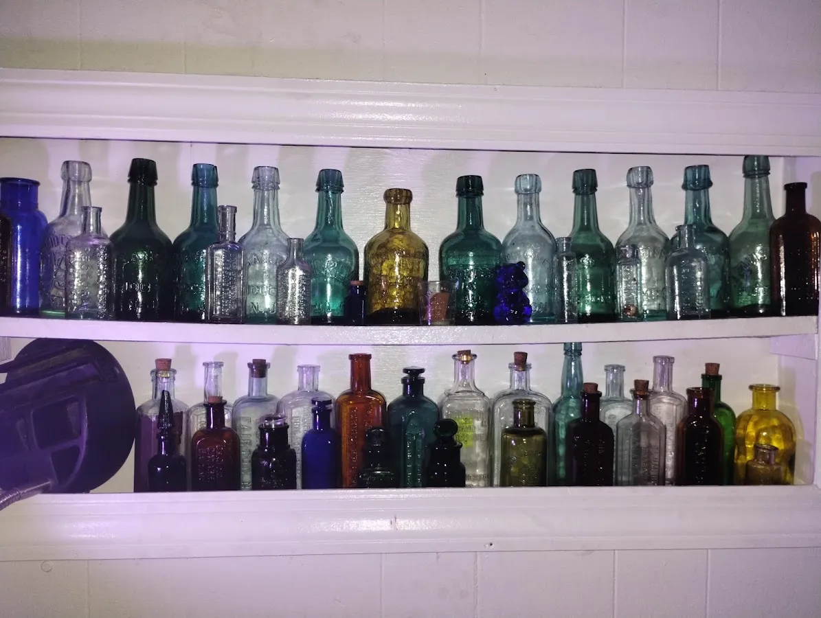 Off The Wall Coins & Collectibles