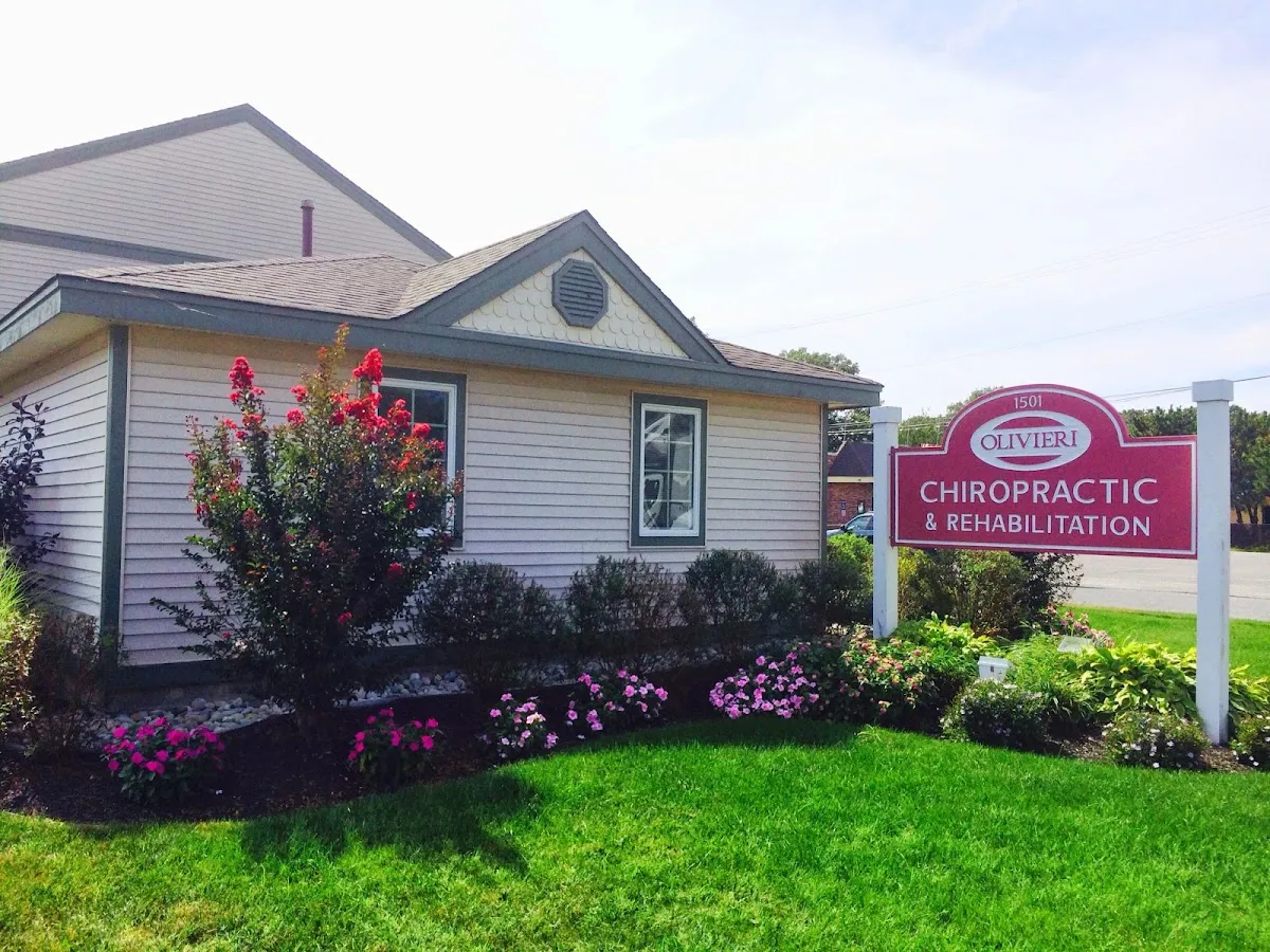 Olivieri Chiropractic & Rehab: Olson Peter DC photo 4