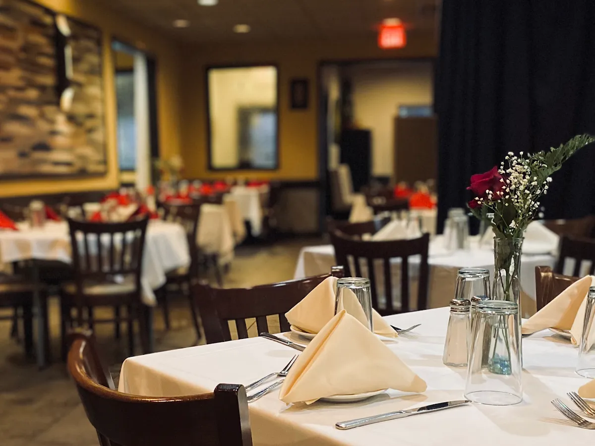 Padrino's Bistro, Italian Steakhouse & Pizzeria