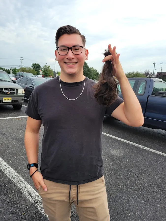 Paisanos Barber Lounge photo 3