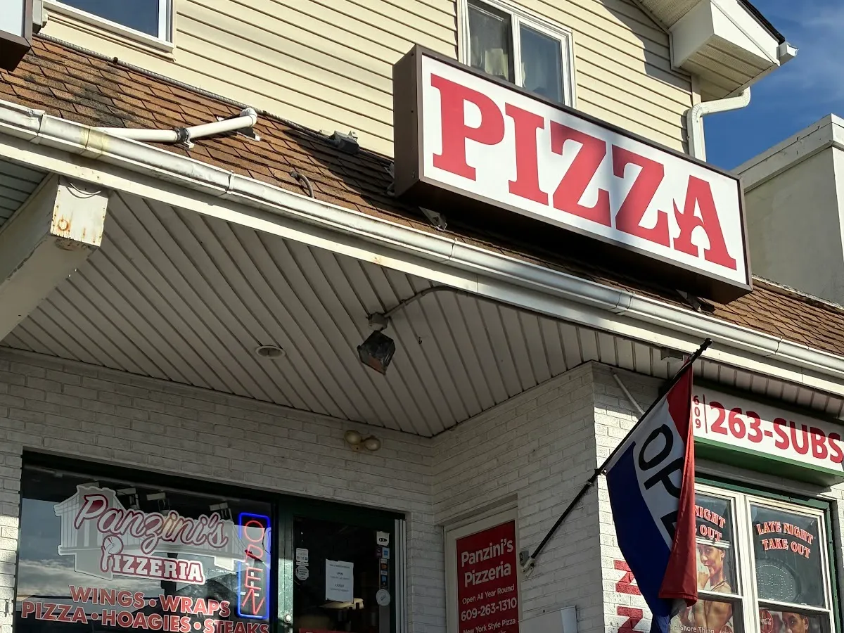 Panzinis Pizzeria