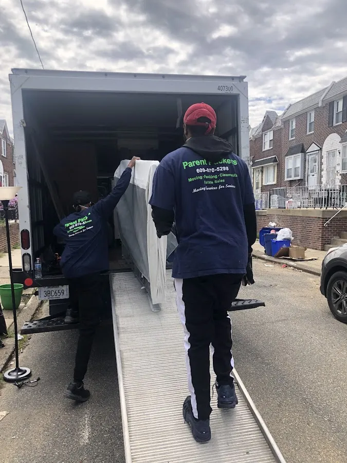 Parent Packers: Moving & Estate Services photo 2