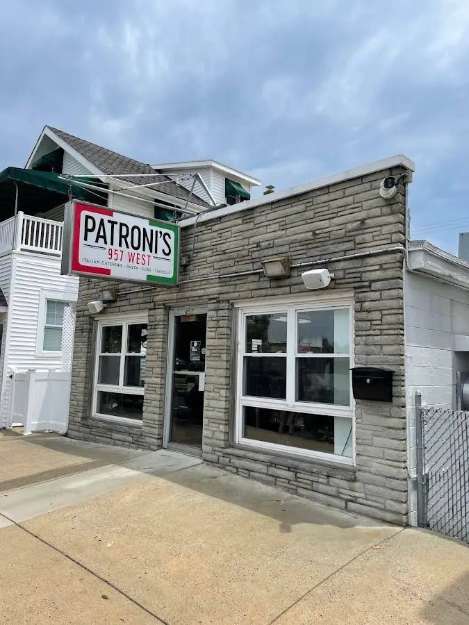 Patroni's 957 West