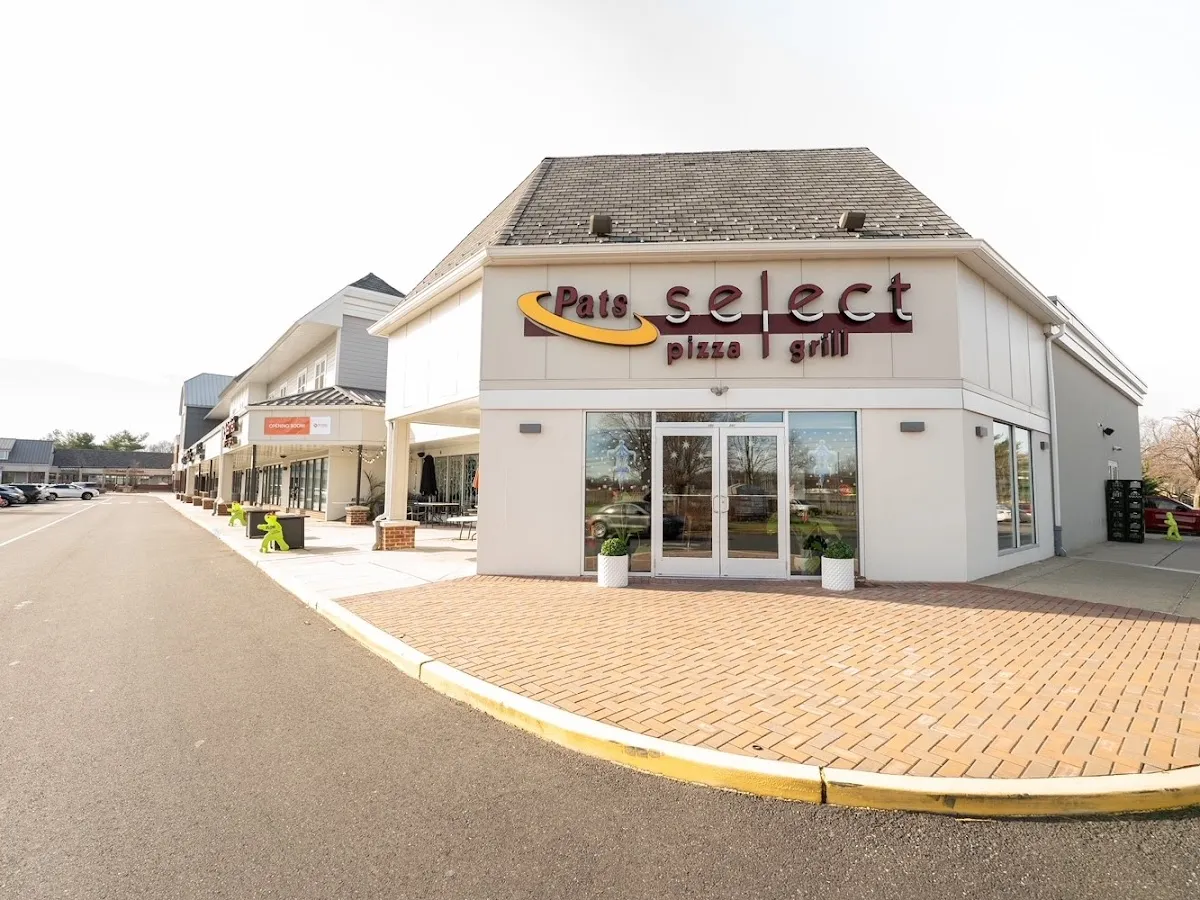 Pats Select Pizza | Grill