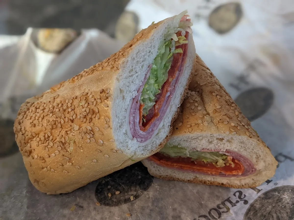 Pete's Deli & Grocery photo 3