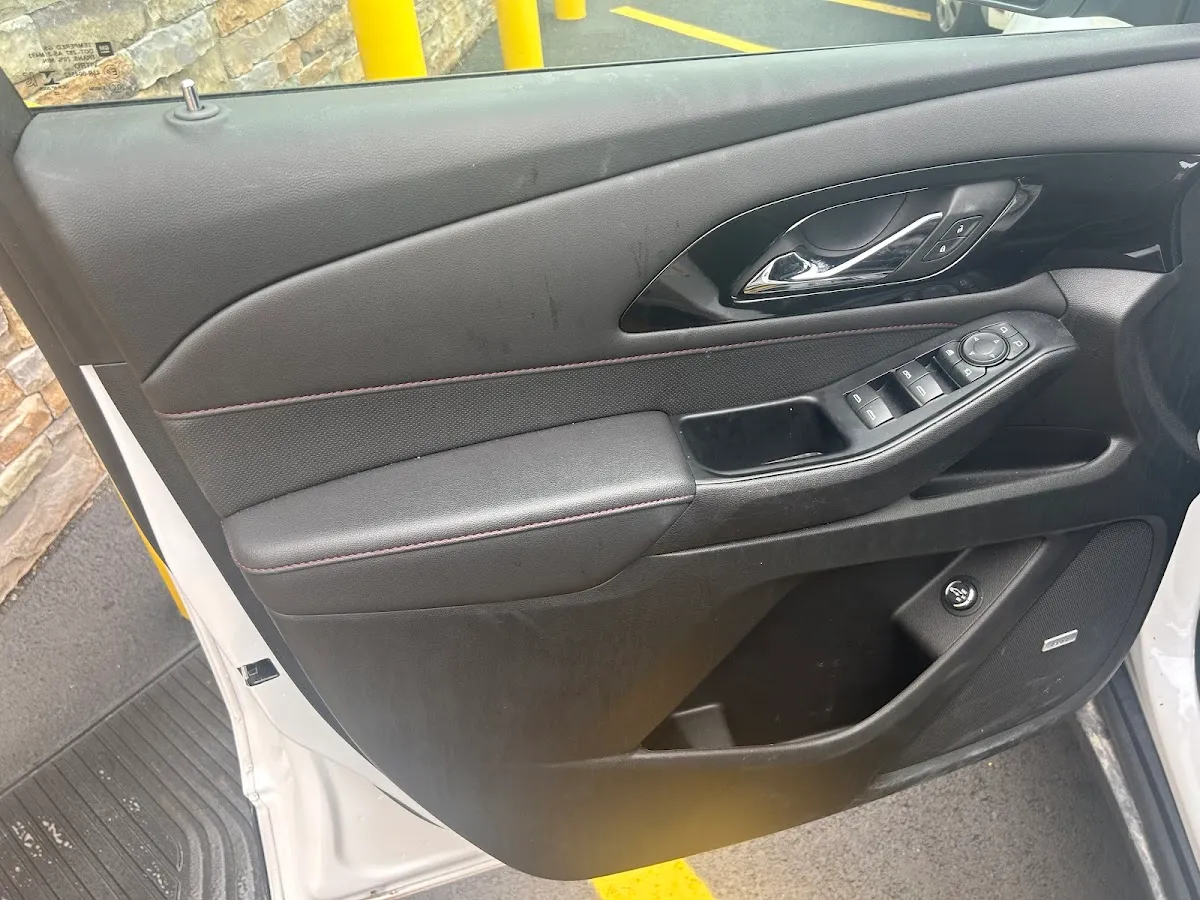 Pf auto detailing LLC