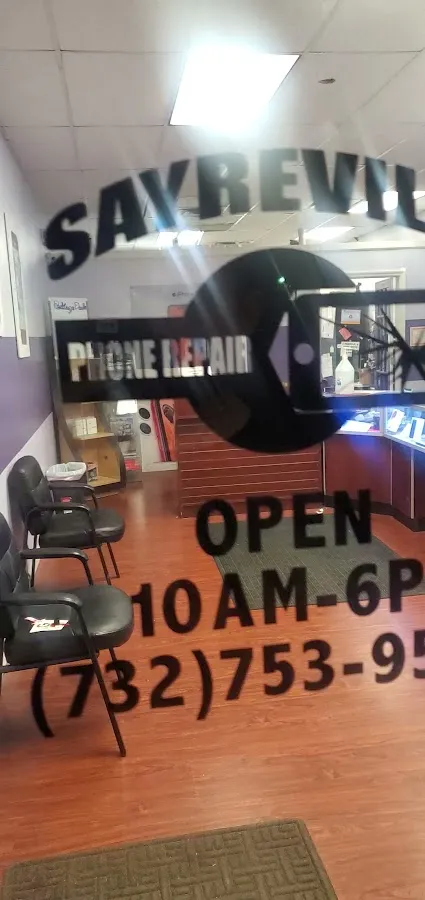 Phone Repair of Sayreville Plaza photo 3