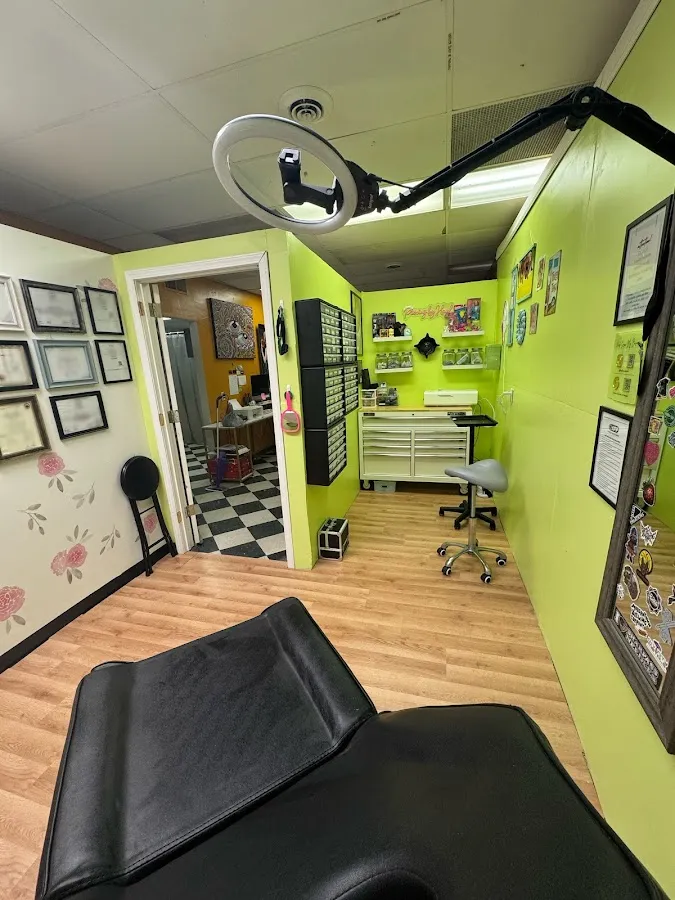 Piercing by Hayl photo 4