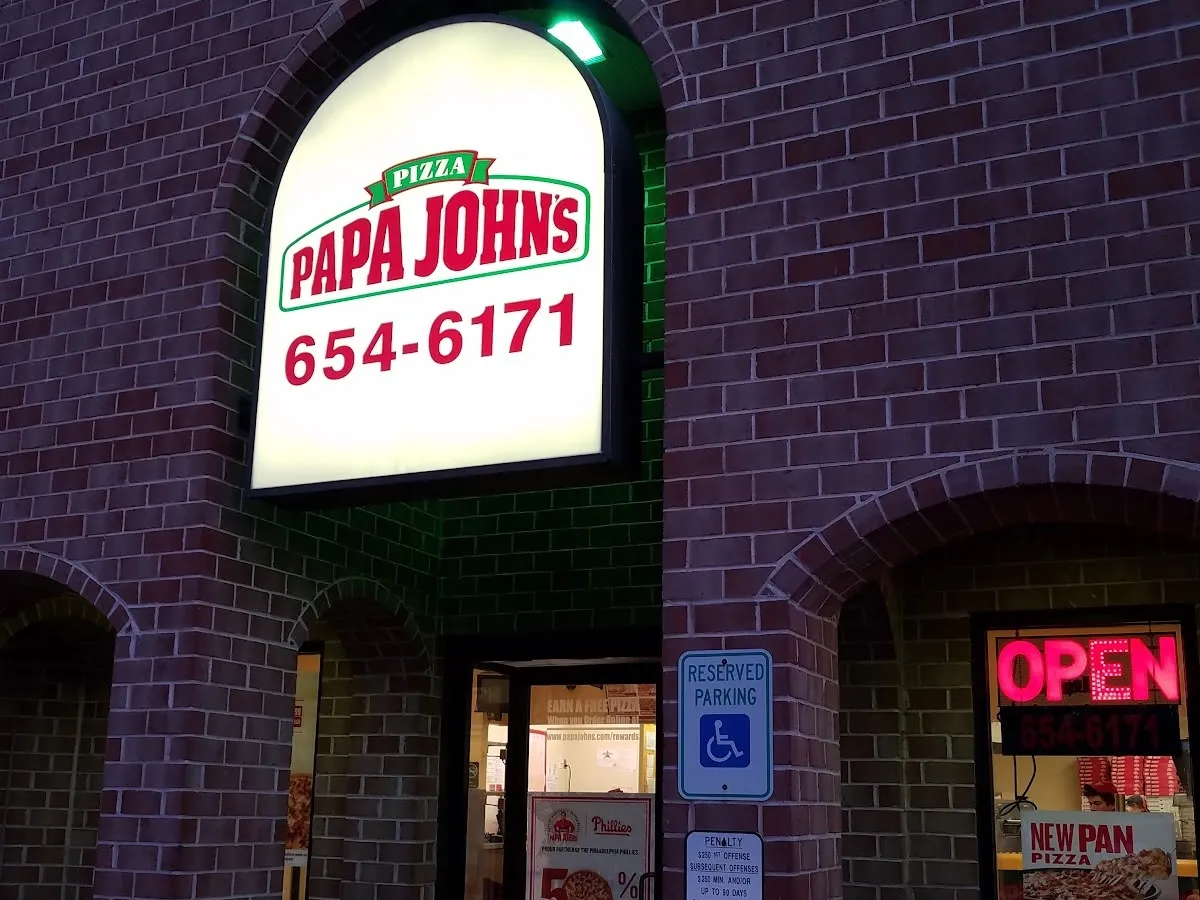 Pineland Plaza photo 3