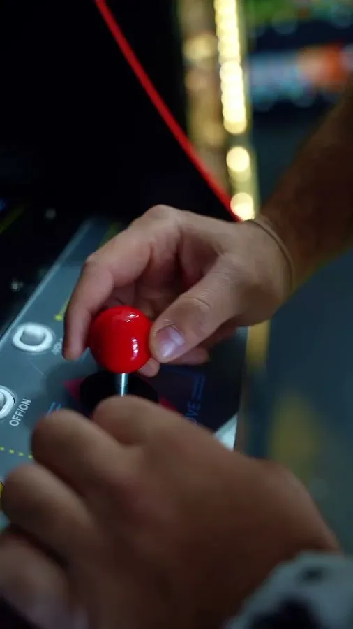 Pitney Smokes & Exotic Snacks photo 5