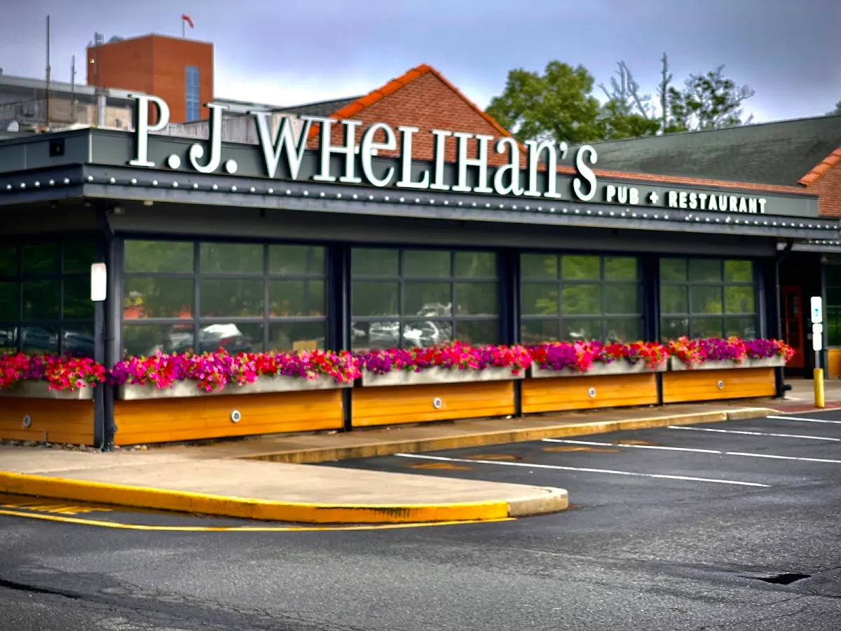 P.J. Whelihan's Pub + Restaurant - Washington Township