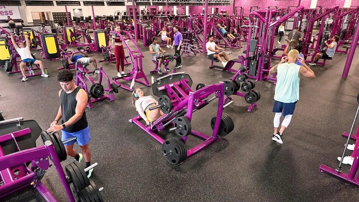 Planet Fitness photo 2