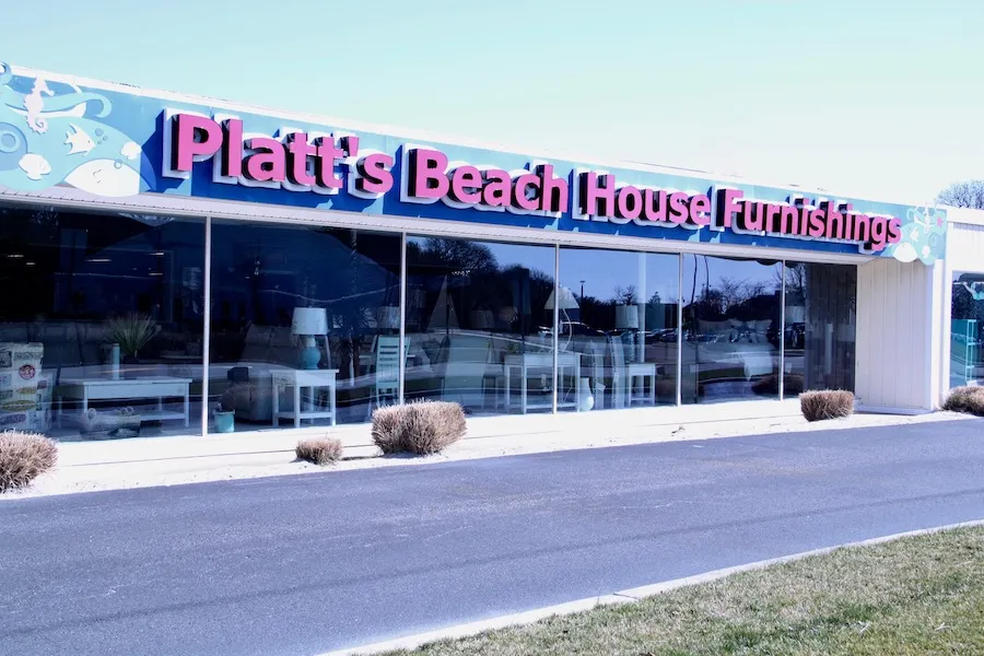 Platt's Beach House Furnishings