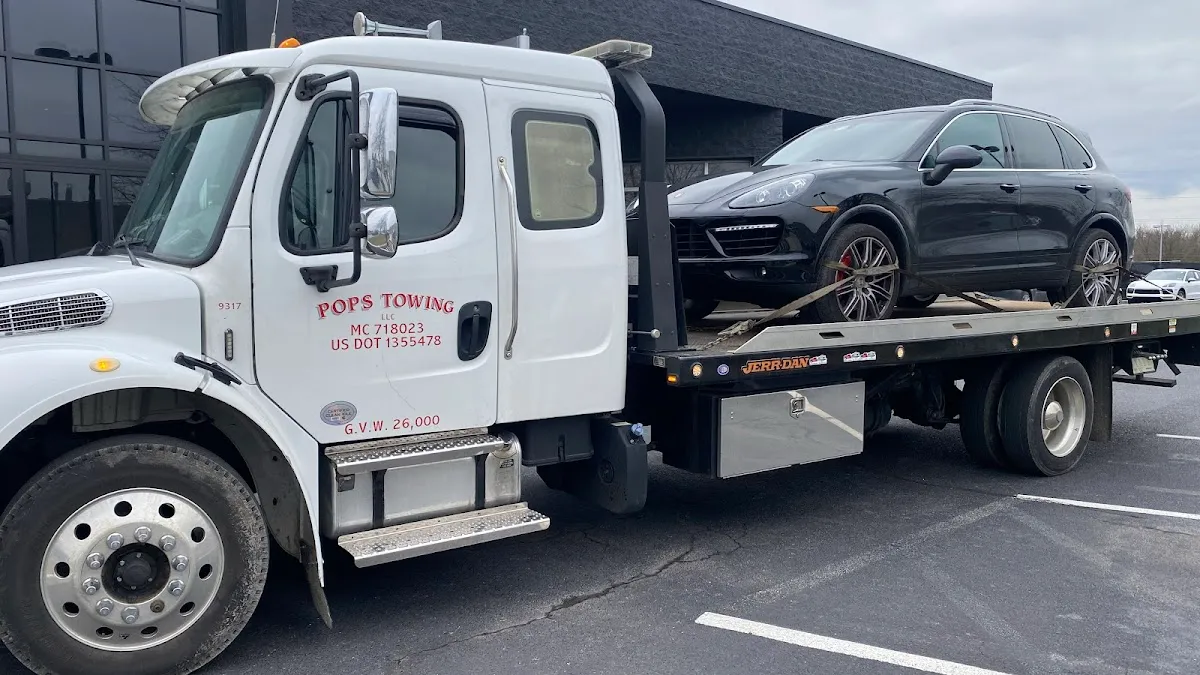 Pops Towing LLC photo 2