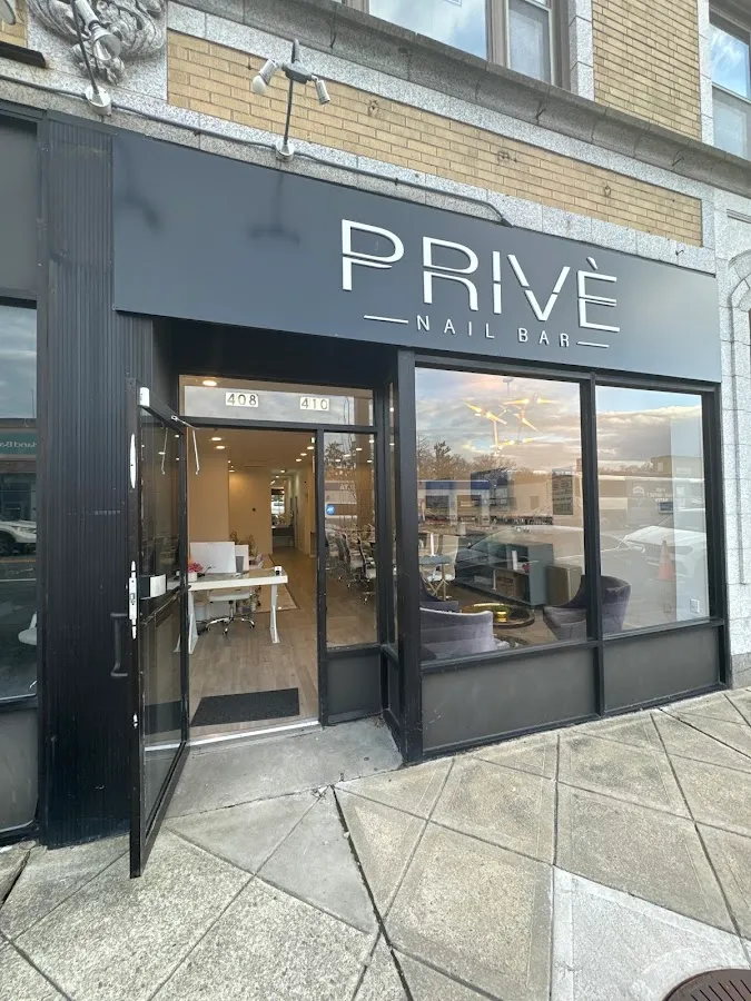 Privé Nail Bar photo 2