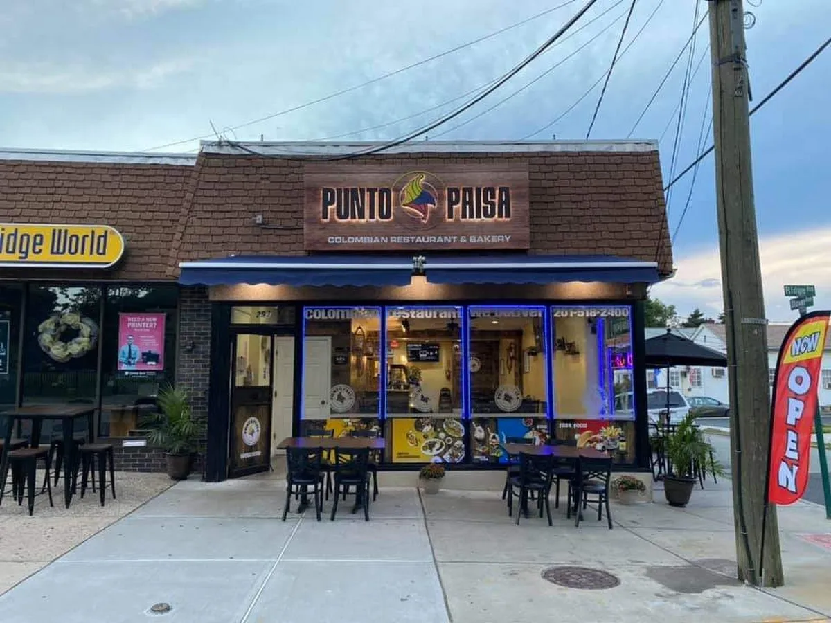 Punto Paisa Piqueteadero Colombian Resta