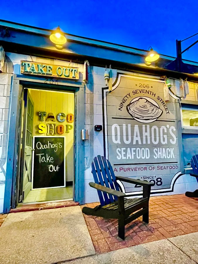 Quahog's Seafood Shack and Bar