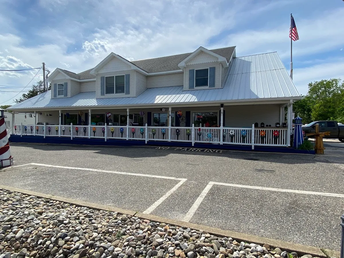 Quality Amish Furniture photo 2