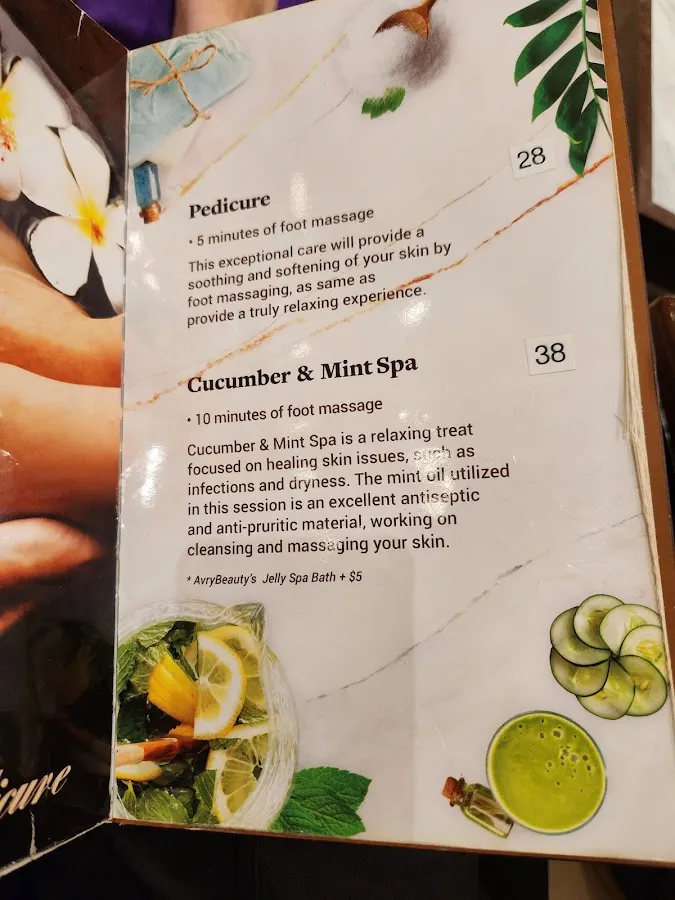 Queen Bee Nails&Spa photo 4