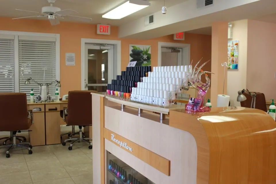 Queen Nails Salon, LLC. photo 3