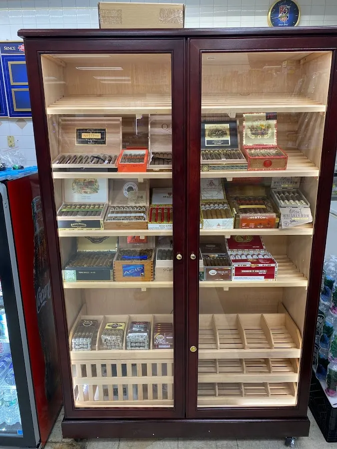 Quick-Stop Food Store photo 3