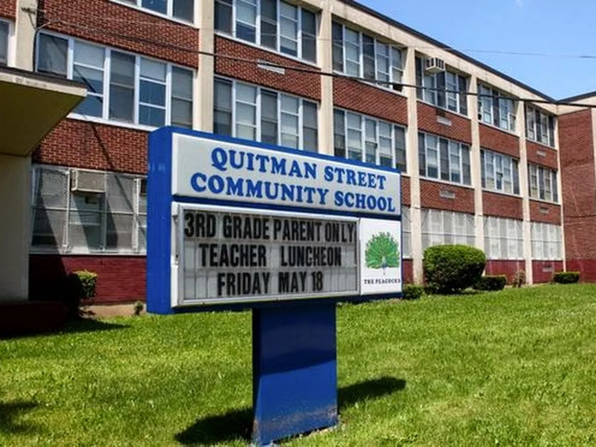 Quitman Street Community School