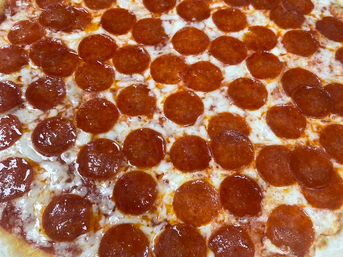 Ralph's Italian pizzeria and restaurant since 1975 photo 4