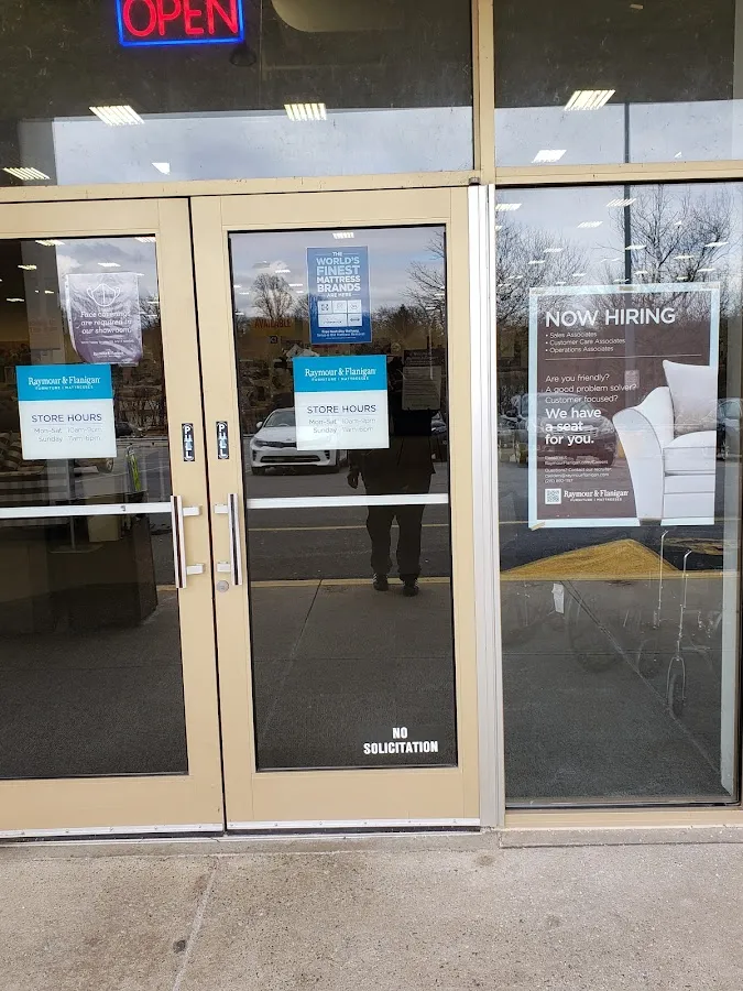 Raymour & Flanigan Furniture and Mattress Outlet photo 2