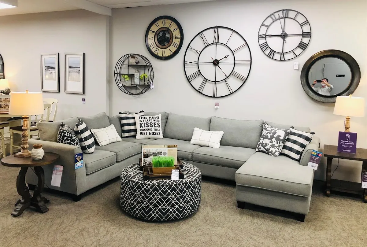 Raymour & Flanigan Furniture and Mattress Store photo 5