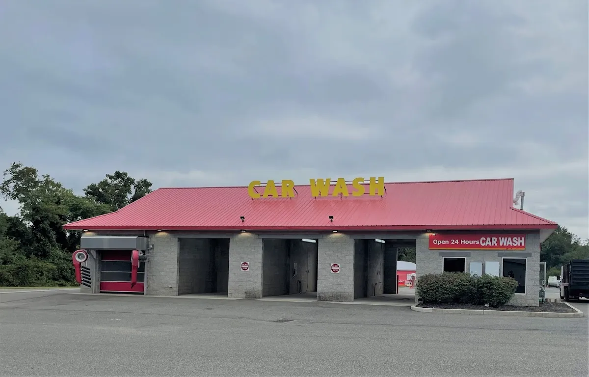 Red Roof Car Wash