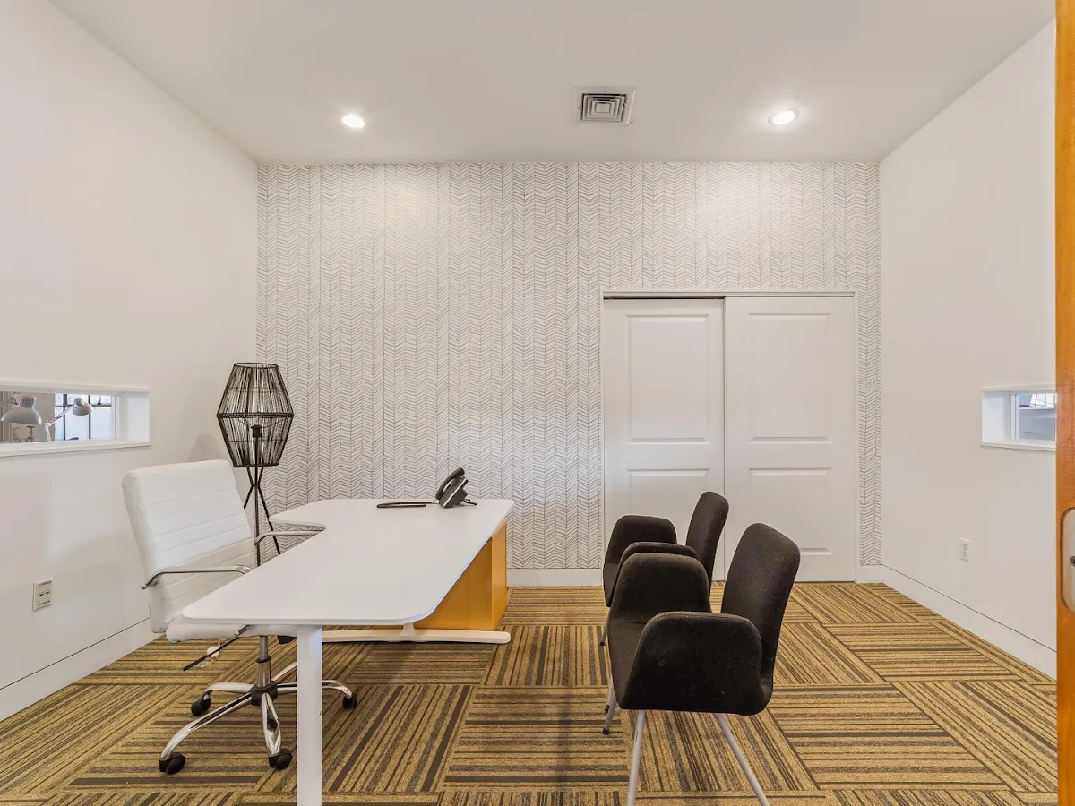 Re/Max Excel photo 3