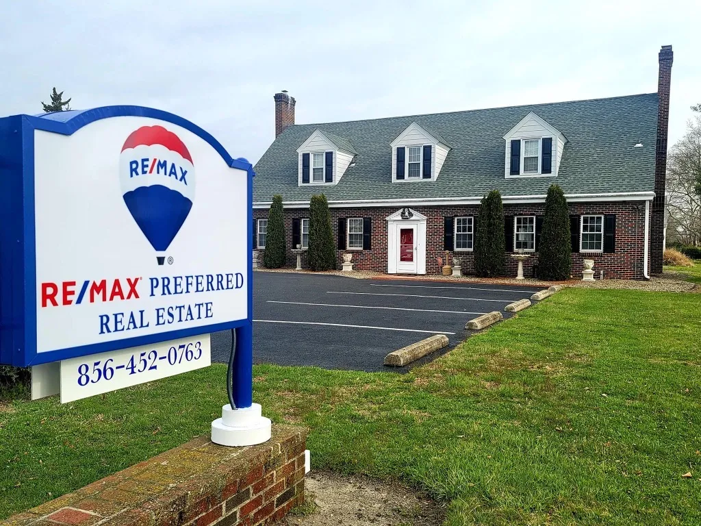 REMAX Preferred - Vineland