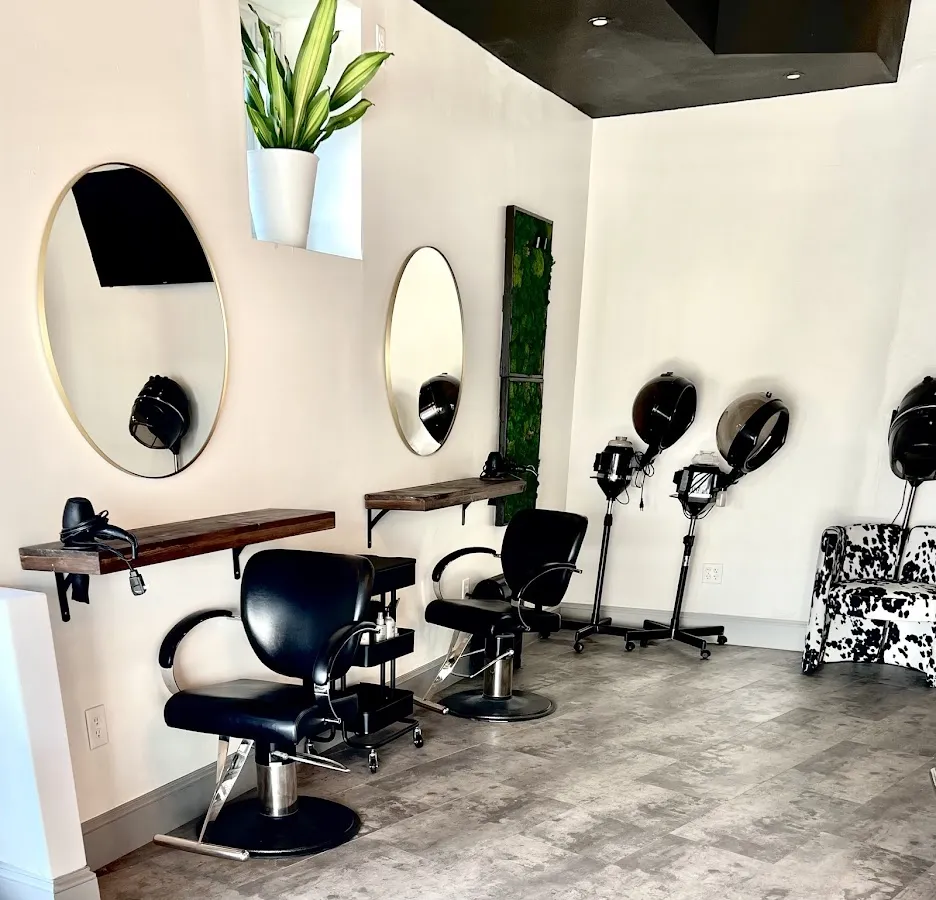 Renee Rose Beauty photo 3