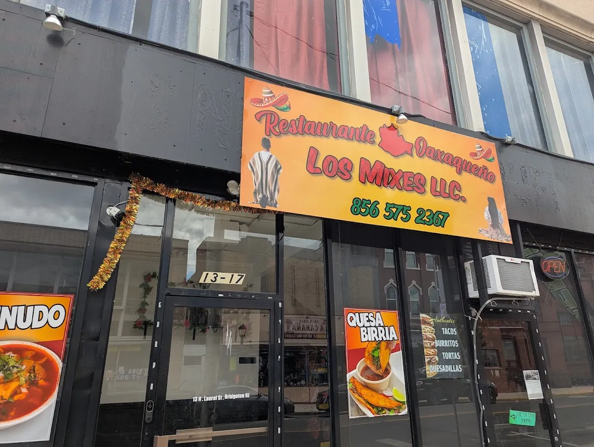 Restaurante Oaxaqueño Los Mixes