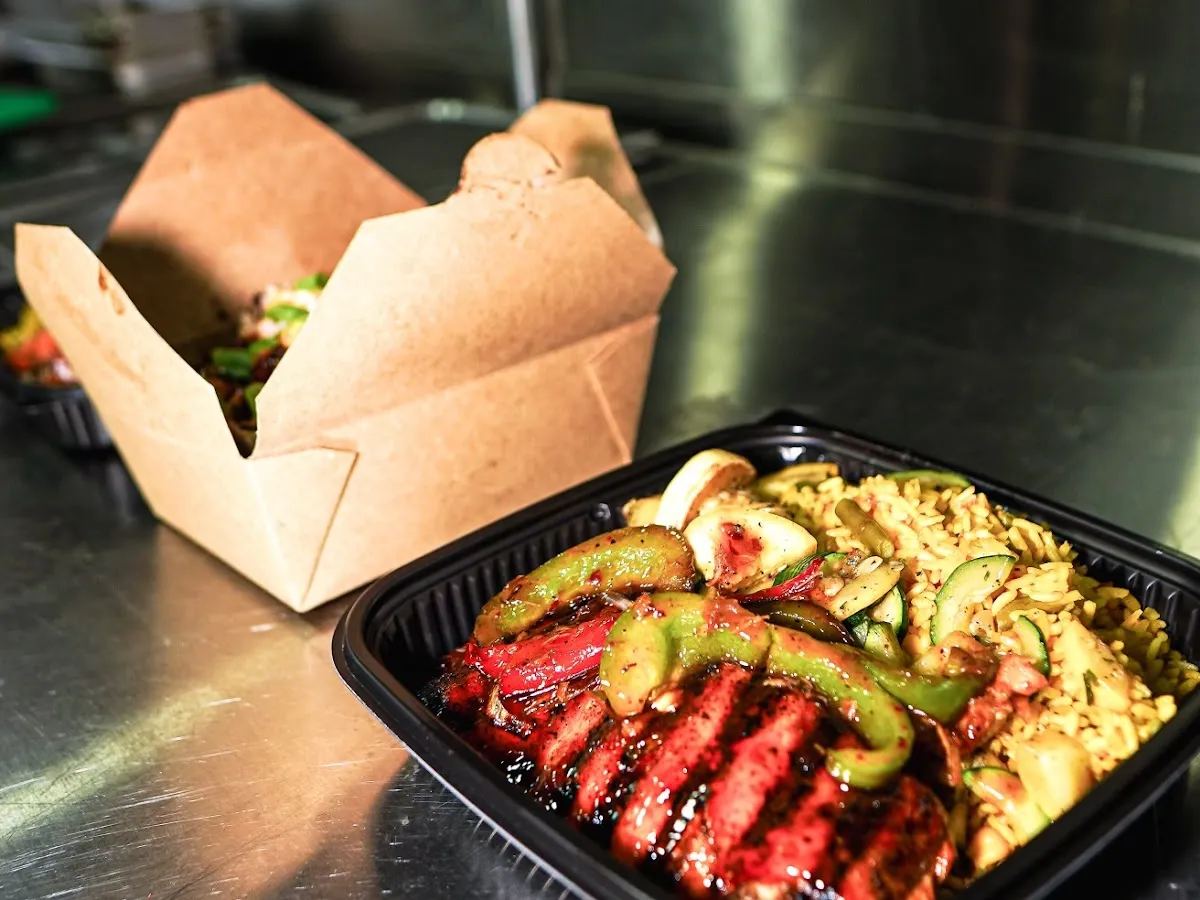 Rhyan's Island Grill photo 2