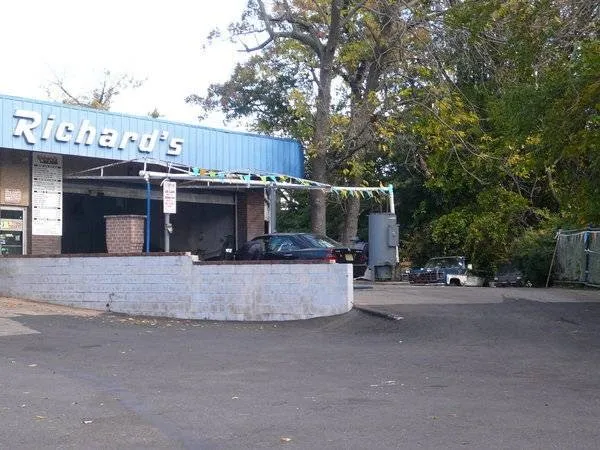 Richard's Service Station photo 2