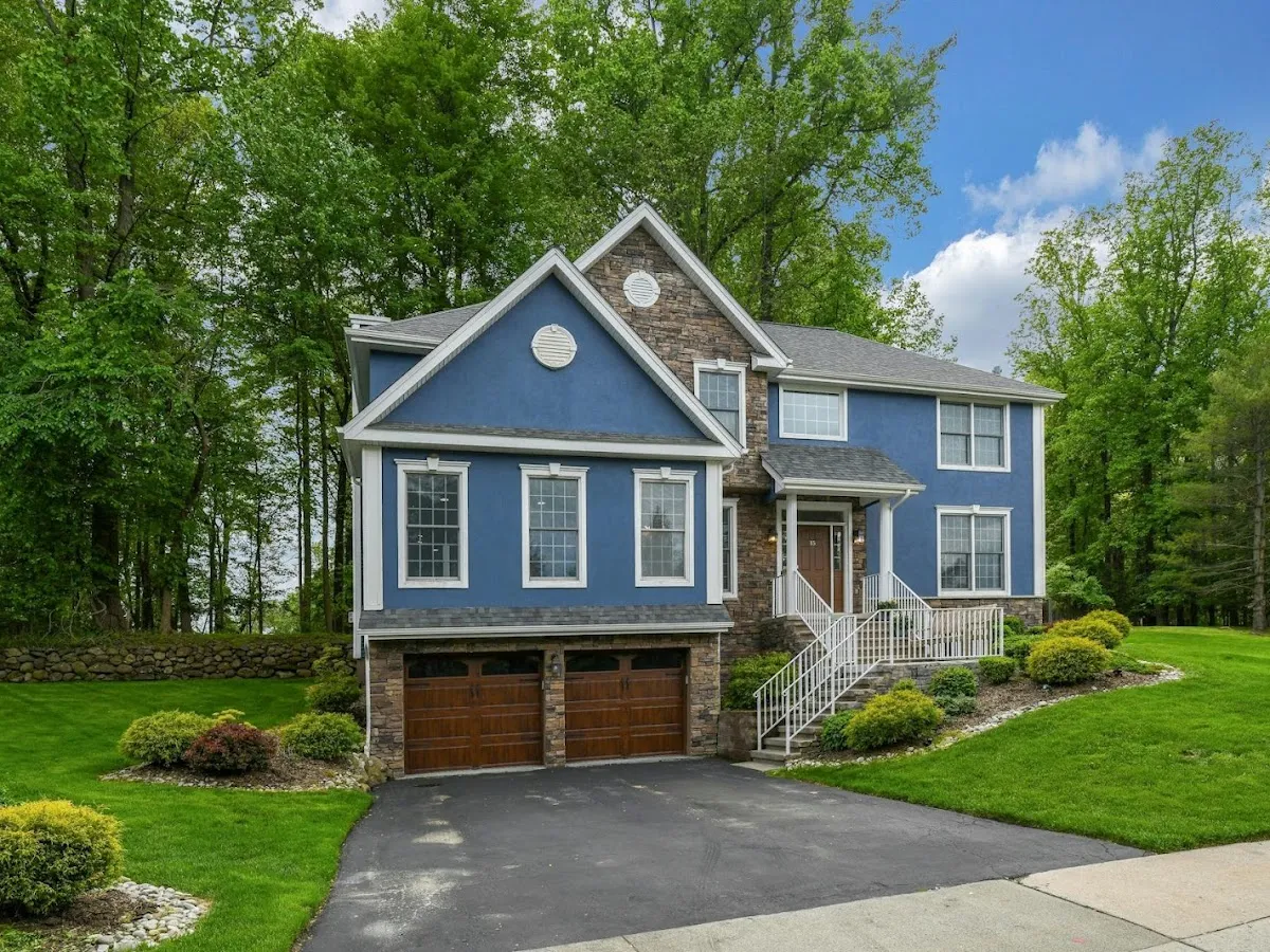 Robert & Carina Martinez Realtors - Pflieger Realty Group photo 2