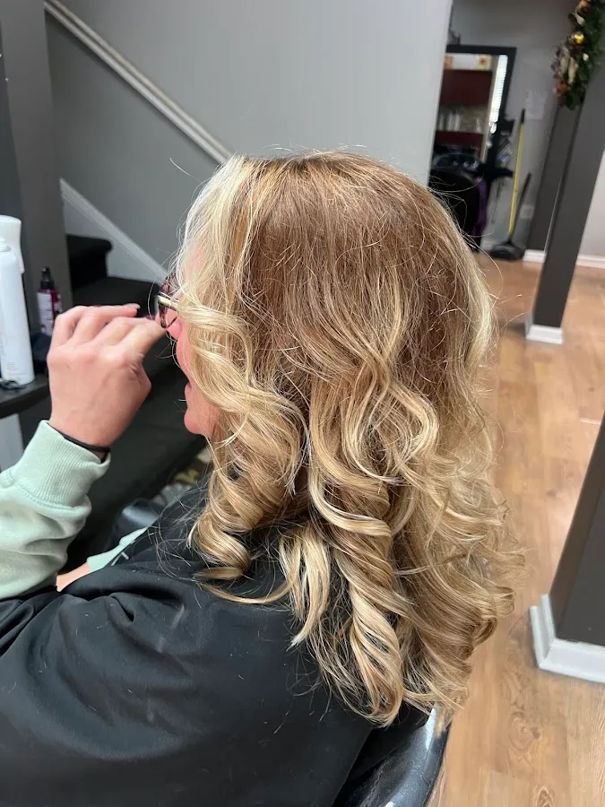 Robert James Salon & Spa photo 3