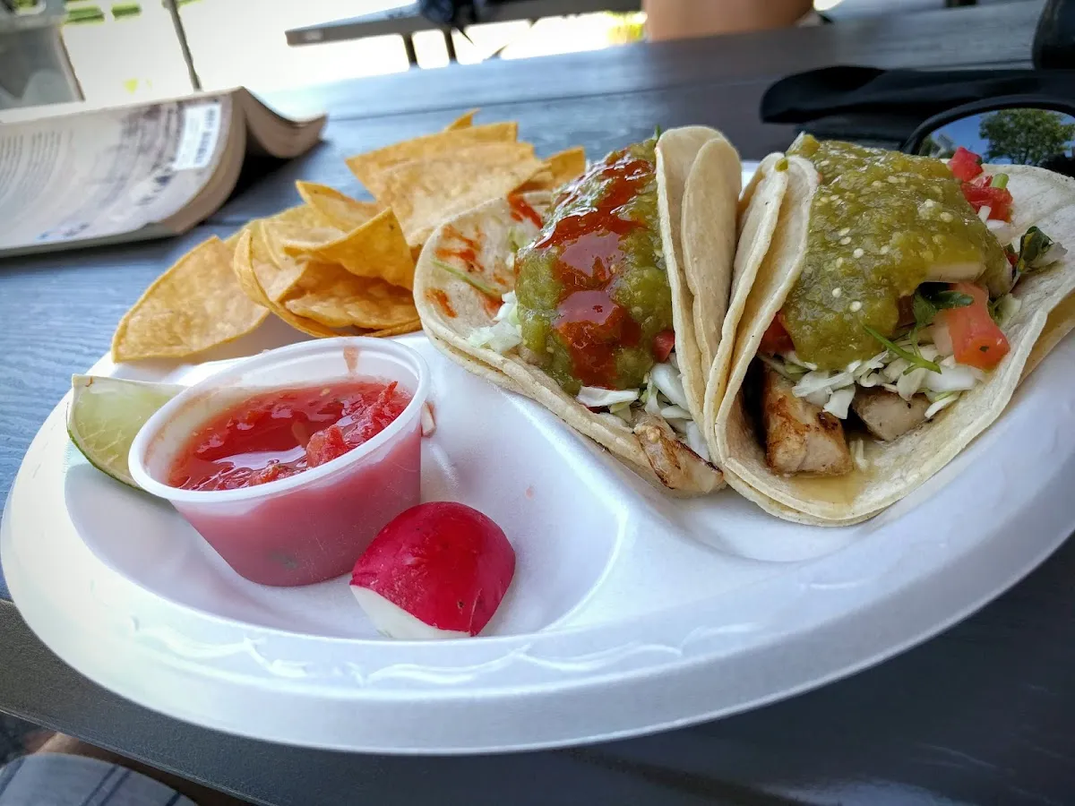 Rojo's Tacos photo 4