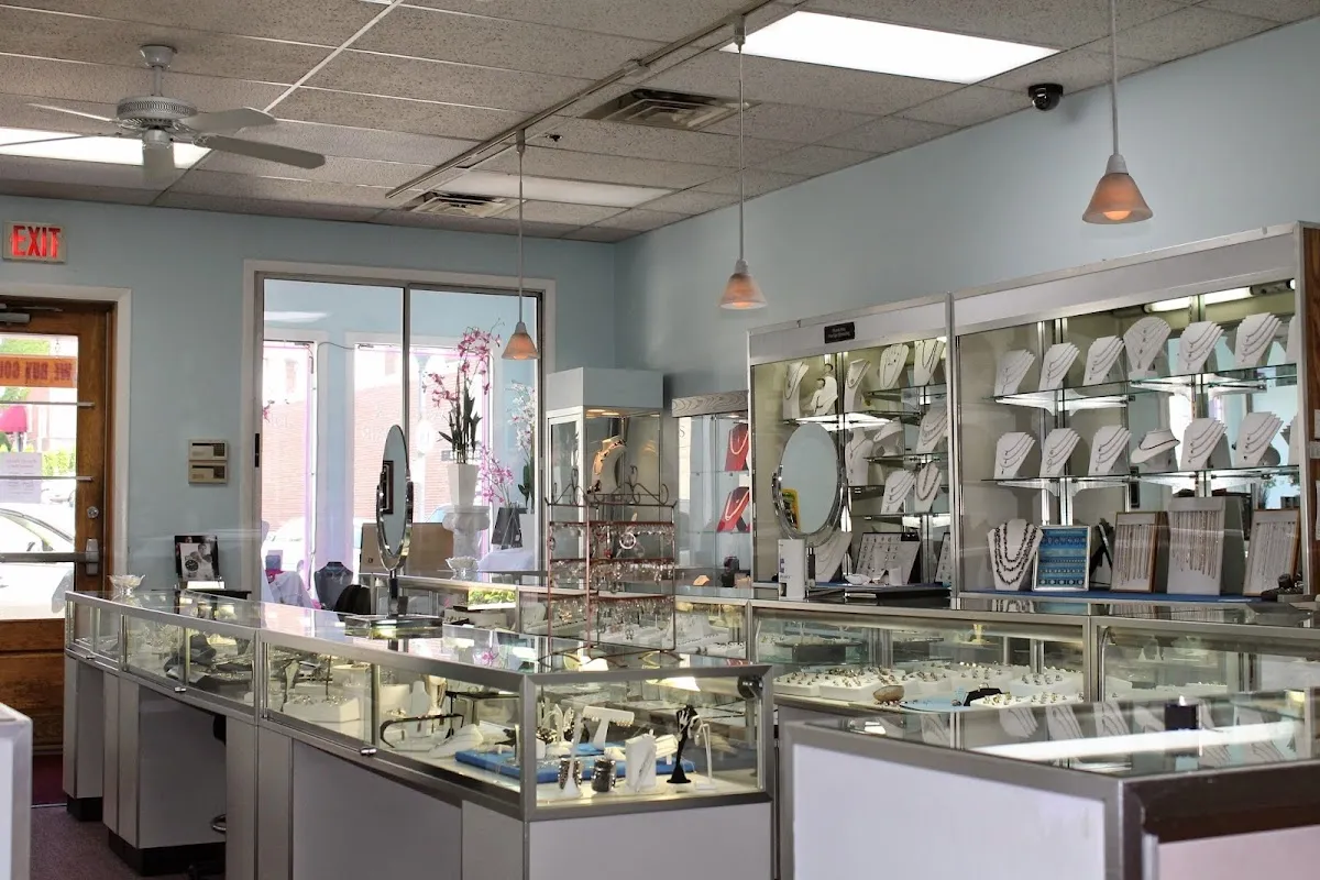 Rolands Jewelry, Inc. photo 2