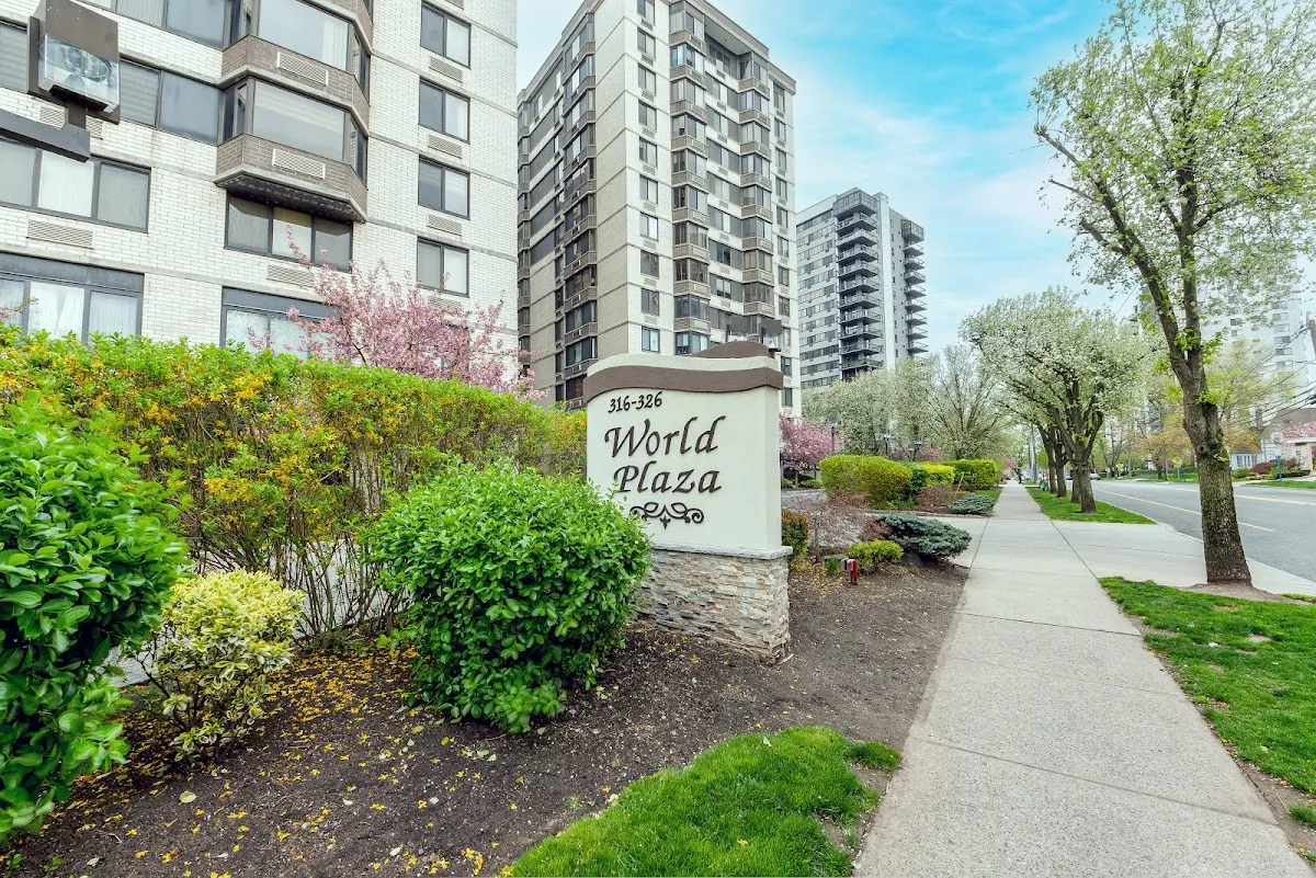 Rosemary Carroll Real Estate photo 2