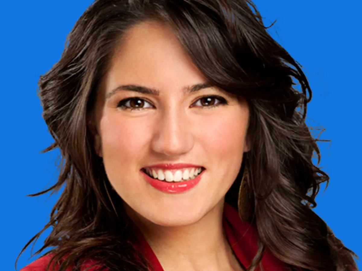 Roy Castro - Realty ONE Group Living photo 3