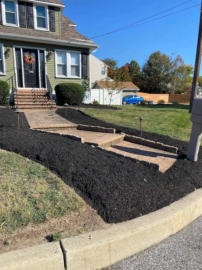RUIZ LANDSCAPING & LAWN CARE LLC photo 3